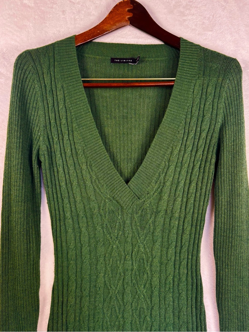The Limited 2007 Y2K Olive Green Cable Knit Deep V Neck Sweater L - Picture 2 of 7